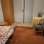 فندق مبيت وإفطار Goscinne Buzuki *
