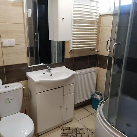 Goscinne Buzuki Alojamento de Acomodação e Pequeno-almoço Ciechanów