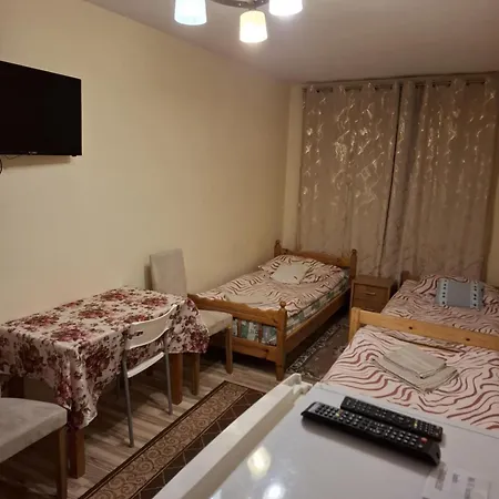 Bed & Breakfast Goscinne Buzuki *